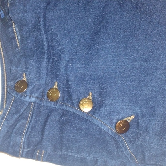 Blue spice sailor shorts size 11 - Picture 5 of 8